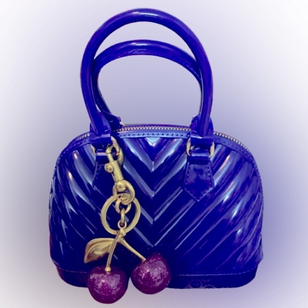 ‼️SOLD‼️NWT-POOLSIDE PURSE W/CROSSBODY CHAIN ONLY. BAG CHERRY CHARM NOT INCLUDED